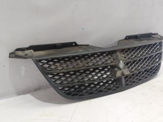Решетка радиатора MITSUBISHI AIRTREK CU2W 3 ракурс
