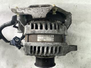 Генератор HONDA STEPWGN RK5 R20A 104210-1220 2 ракурс