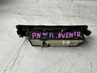 Блок упр. стеклоподьемниками правый передний NISSAN AVENIR PNW11 3 ракурс