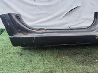 Порог кузова правый NISSAN BLUEBIRD HU13 3 ракурс Порог кузова правый NISSAN BLUEBIRD HU13 3 ракурс