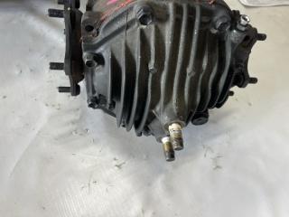 Редуктор задний TOYOTA CROWN JZS141 5 ракурс Редуктор задний TOYOTA CROWN JZS141 5 ракурс