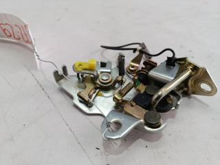 Замок багажника TOYOTA CHASER GX90 3 ракурс Замок багажника TOYOTA CHASER GX90 3 ракурс
