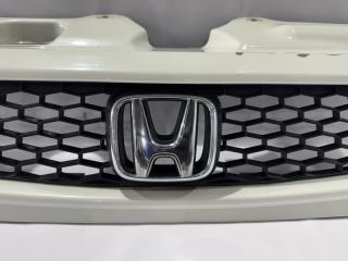 Решетка радиатора HONDA STEPWGN RF2 3 ракурс