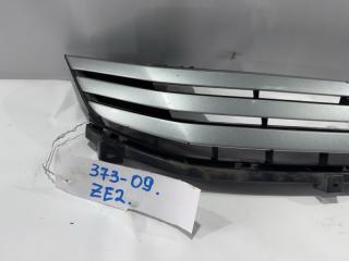 Решетка радиатора HONDA INSIGHT ZE2 71121-TM8 2 ракурс