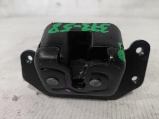 Замок 5-й двери TOYOTA NOAH ZWR80 2 ракурс