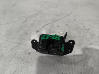 Замок 5-й двери TOYOTA NOAH ZWR80 3 ракурс