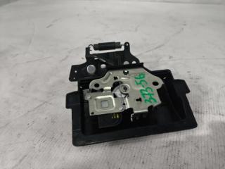 Замок багажника TOYOTA SAI AZK10 5 ракурс Замок багажника TOYOTA SAI AZK10 5 ракурс
