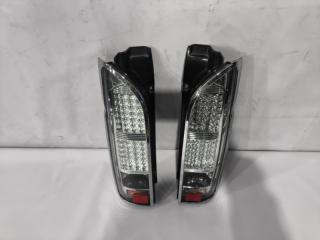 Стоп-сигнал TOYOTA HIACE KDH206 851101 2 ракурс