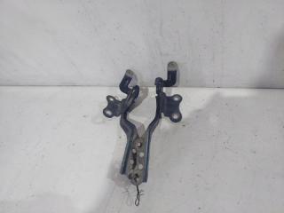 Петля капота TOYOTA AQUA NHP10 2 ракурс