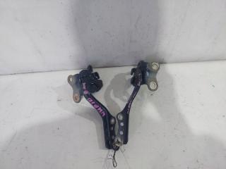 Петля капота TOYOTA AQUA NHP10 4 ракурс