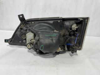 Фара правая HINO DUTRO XZU605 37-25 4 ракурс Фара правая HINO DUTRO XZU605 37-25 4 ракурс