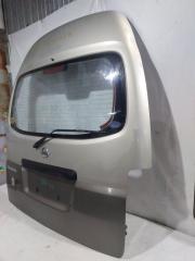 Дверь 5-я NISSAN CARAVAN E25 3 ракурс