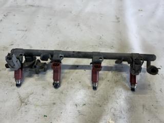 Топливная рейка SUZUKI EVERY DA32W G13B 2 ракурс