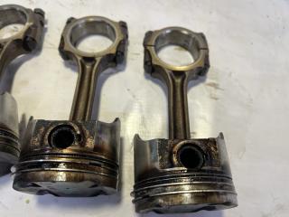 Поршень SUZUKI EVERY DA32W G13B 3 ракурс