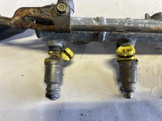 Топливная рейка TOYOTA CARINA ED ST202 3S-FE 23250-74040 4 ракурс