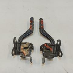 Петля капота TOYOTA AQUA NHP10 1 ракурс