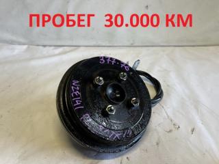 Ступица левая задняя TOYOTA COROLLA AXIO NZE141 1NZ-FE 5 ракурс Ступица левая задняя TOYOTA COROLLA AXIO NZE141 1NZ-FE 5 ракурс
