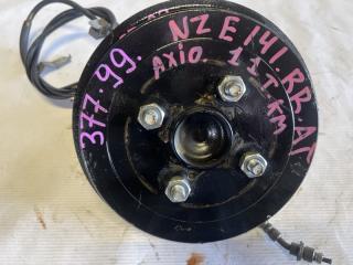 Ступица правая задняя TOYOTA COROLLA AXIO NZE141 1NZ-FE 2 ракурс Ступица правая задняя TOYOTA COROLLA AXIO NZE141 1NZ-FE 2 ракурс