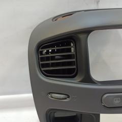 Консоль магнитофона MITSUBISHI DELICA PD8W 3 ракурс