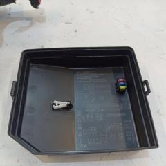 Блок предохранителей MITSUBISHI ECLIPSE CROSS GK9W 3 ракурс