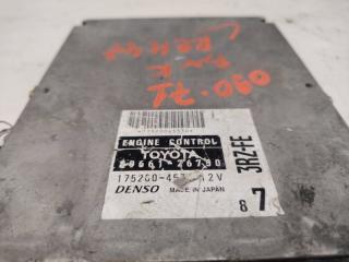 Блок efi TOYOTA HIACE REGIUS RCH47 89661-26750 2 ракурс