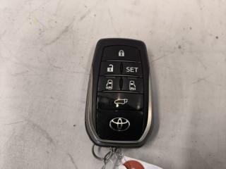 Ключ зажигания TOYOTA ALPHARD AGH30W 3 ракурс Ключ зажигания TOYOTA ALPHARD AGH30W 3 ракурс