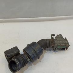 Датчик расхода воздуха TOYOTA CROWN GS131 1G-GZE 22250-70180 5 ракурс