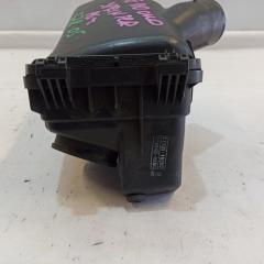 Корпус воздушного фильтра TOYOTA SPRINTER AE110 17701-15280 2 ракурс