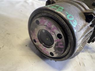 Редуктор задний TOYOTA COROLLA FIELDER NZE144 1NZ-FE 2 ракурс Редуктор задний TOYOTA COROLLA FIELDER NZE144 1NZ-FE 2 ракурс