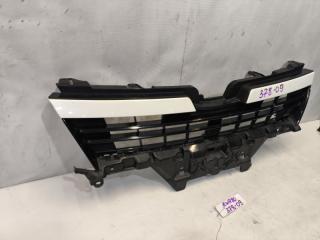 Решетка радиатора TOYOTA VOXY ZWR80 53111-28680 3 ракурс