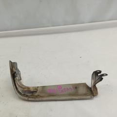 Планка под фары правая передняя TOYOTA CROWN GS131 3 ракурс