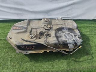 Бензобак MITSUBISHI DION CR6W 2 ракурс