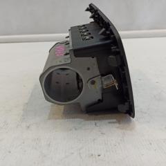 Airbag пассажирский TOYOTA IST NCP60 2 ракурс