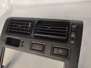 Консоль магнитофона TOYOTA CALDINA ST190 3 ракурс