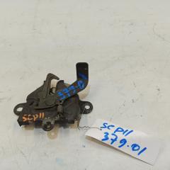 Замок капота TOYOTA PLATZ SCP11 1 ракурс