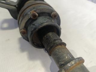 Карданный вал TOYOTA NADIA SXN15 3S-FE 5 ракурс Карданный вал TOYOTA NADIA SXN15 3S-FE 5 ракурс