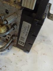 Блок abs TOYOTA PRIUS NHW20 44510-47050 2 ракурс