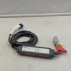 Зарядное устройство NISSAN LEAF AZE0 29690 3NK5E 1 ракурс Зарядное устройство NISSAN LEAF AZE0 29690 3NK5E 1 ракурс