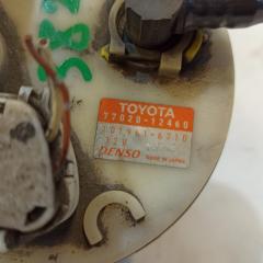 Бензонасос TOYOTA COROLLA ZZE122 77020-12460 2 ракурс Бензонасос TOYOTA COROLLA ZZE122 77020-12460 2 ракурс