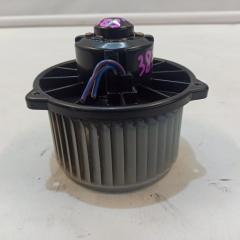 Мотор печки TOYOTA IST NCP61 3 ракурс