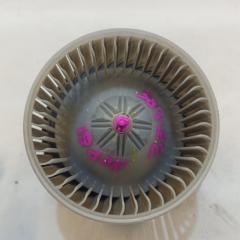 Мотор печки TOYOTA IST NCP61 4 ракурс