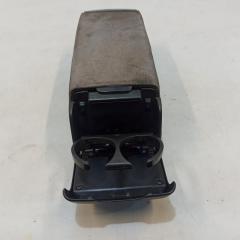 Подлокотник TOYOTA CALDINA ST215 3 ракурс Подлокотник TOYOTA CALDINA ST215 3 ракурс
