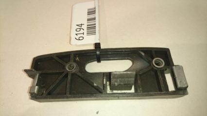 Запчасть кронштейн крыла передний правый Ford Kuga 2008-2012