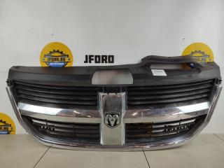 Запчасть решетка радиатора Dodge Journey 2009