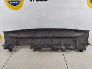 Дефлектор над радиатором Ford Fiesta 2010 контрактная Дефлектор над радиатором Ford Fiesta 2010