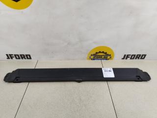 Дефлектор над радиатором Land Rover Discovery 5 2017 контрактная Дефлектор над радиатором Land Rover Discovery 5 2017