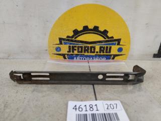 Запчасть кронштейн фары Volvo XC90 2007