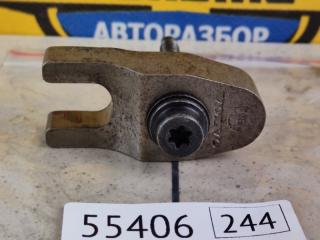 Кронштейн форсунки Volvo XC90 2017 контрактная Кронштейн форсунки Volvo XC90 2017