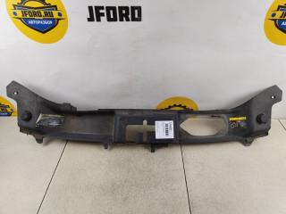 Дефлектор над радиатором Volvo V50 2008 контрактная Дефлектор над радиатором Volvo V50 2008