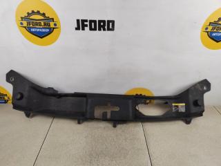 Дефлектор над радиатором Volvo V50 2010 контрактная Дефлектор над радиатором Volvo V50 2010